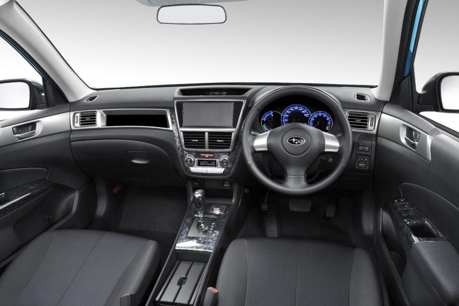  Subaru Exiga 2008 года  (фото 2 из 14)